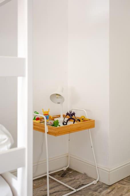 Bright & Modern 2 Min Metro 20Min Niguarda H Apartment Milan Bagian luar foto